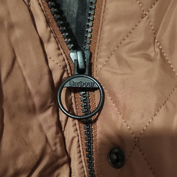 Barbour Pink Quilted Women's Jacket - Picture 3 of 7